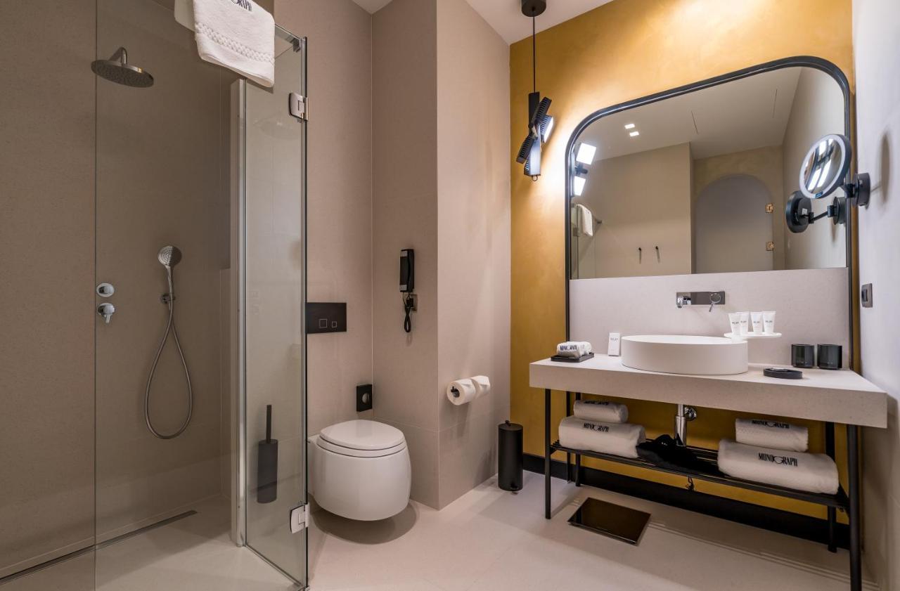 Hotel Monograph Freedom Square Tbilisi Exteriér fotografie Bathroom