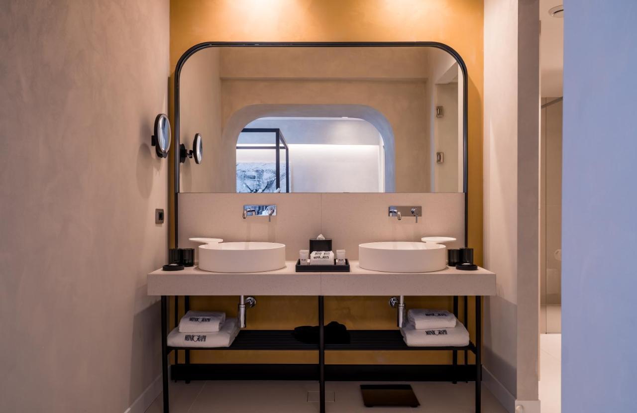 Hotel Monograph Freedom Square Tbilisi Exteriér fotografie Bathroom